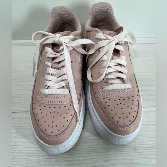 WOMEN'S COURT VISION ALTA PLATFORM SNEAKERS IN PINK/WHITE - Picture 3 of 9